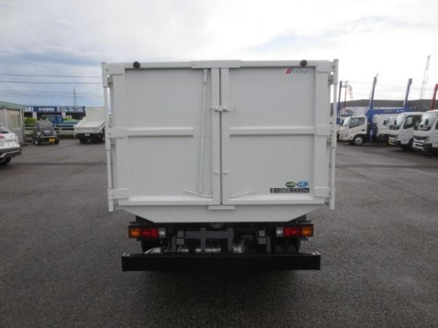 Mitsubishi Fuso Canter 7