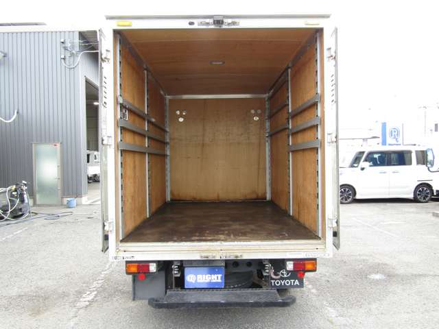 Toyota Toyoace 8