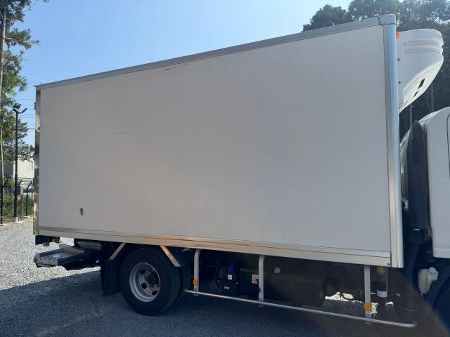 Isuzu Elf 7