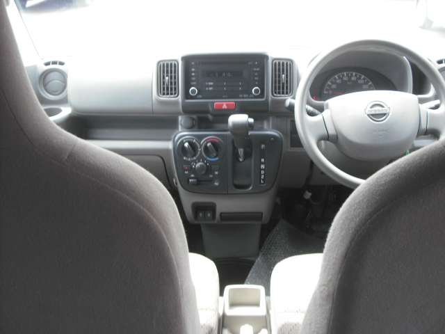 Nissan NV100 Clipper 12
