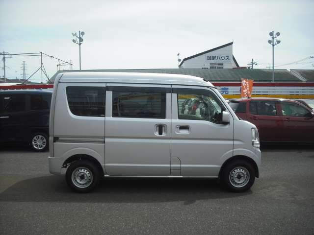 Nissan NV100 Clipper 7