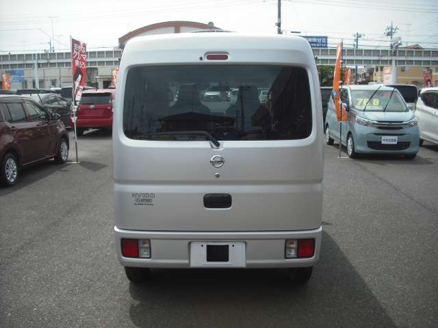 Nissan NV100 Clipper 10