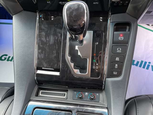 Toyota Alphard 11