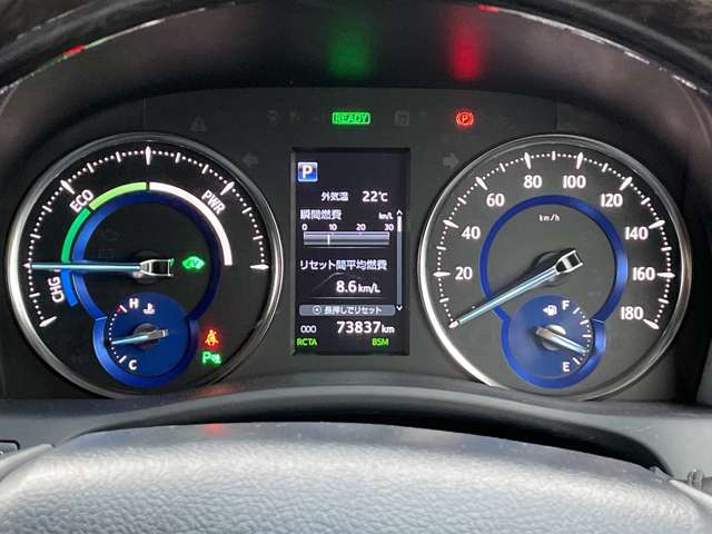 Toyota Alphard 3