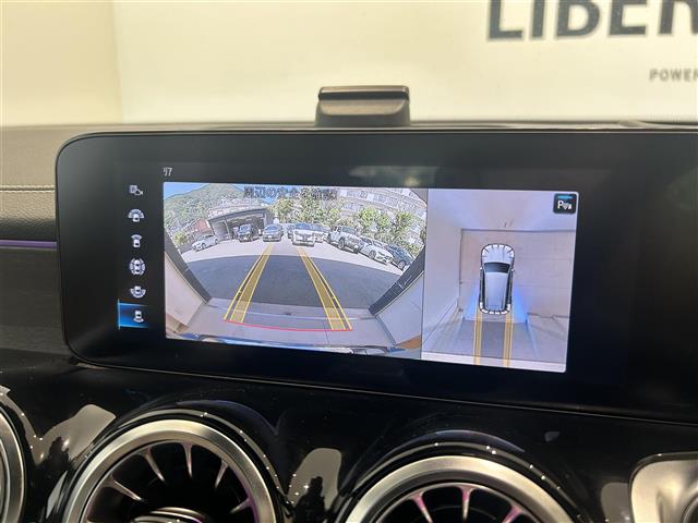 Mercedes-Benz GLB 10