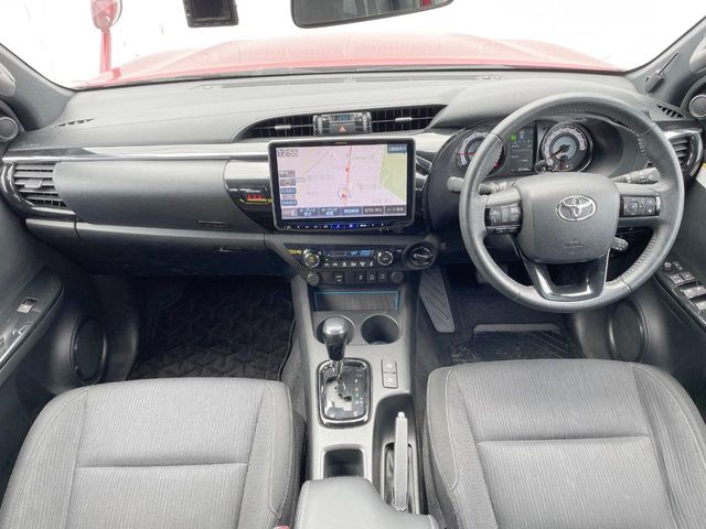 Toyota Hilux 2