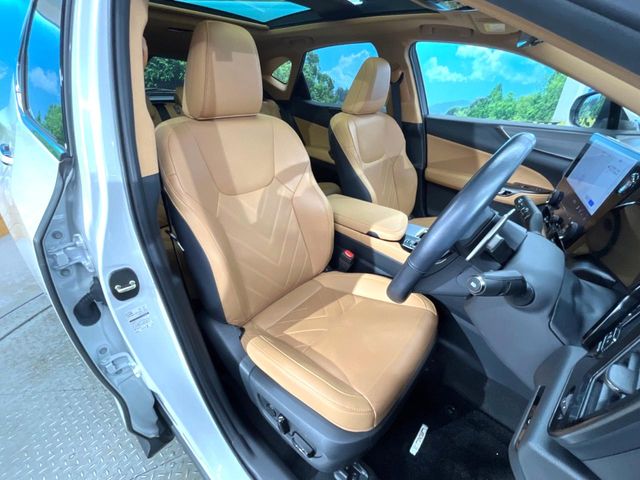 Lexus NX 8