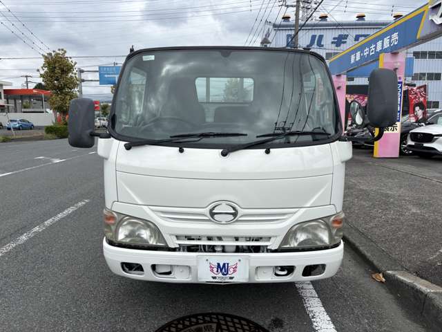 Hino Dutro 2