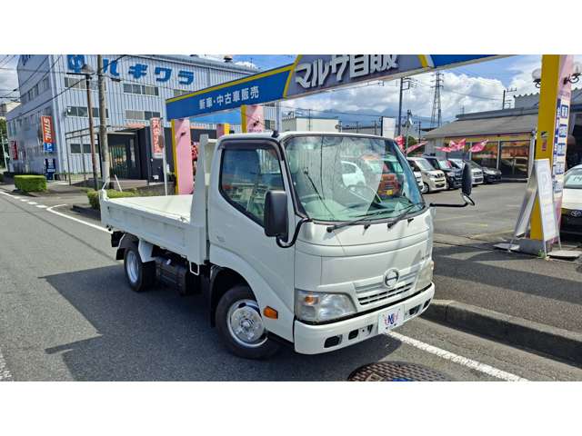 Hino Dutro 6