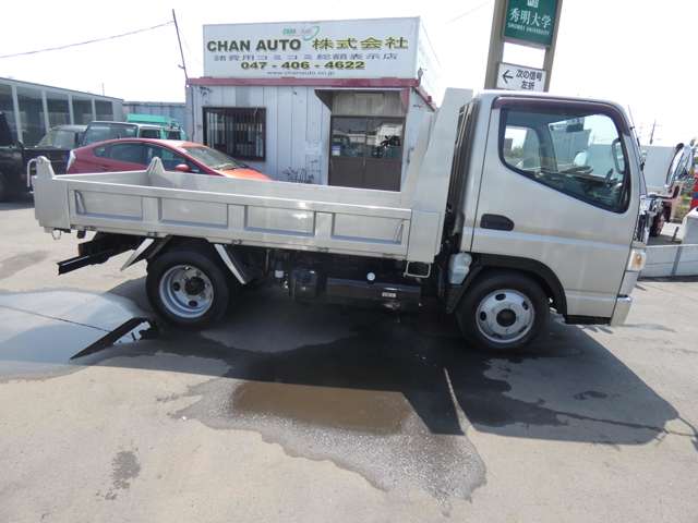 Mitsubishi Fuso Canter 9