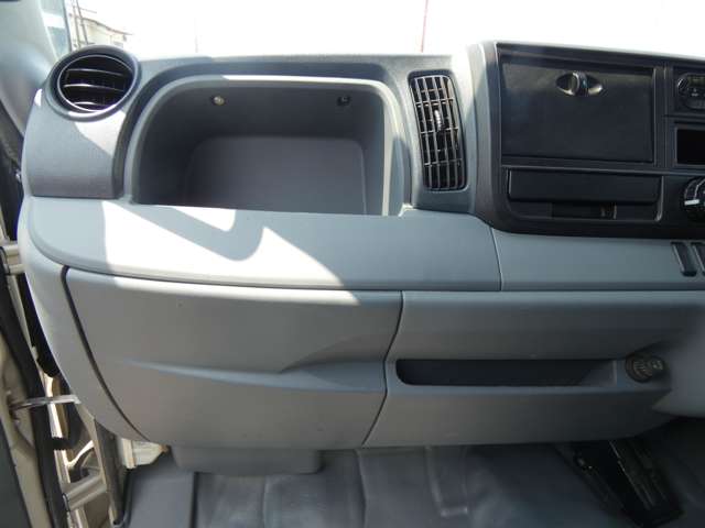 Mitsubishi Fuso Canter 10