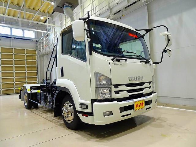 Isuzu Forward 2