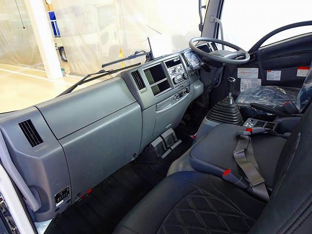 Isuzu Forward 8