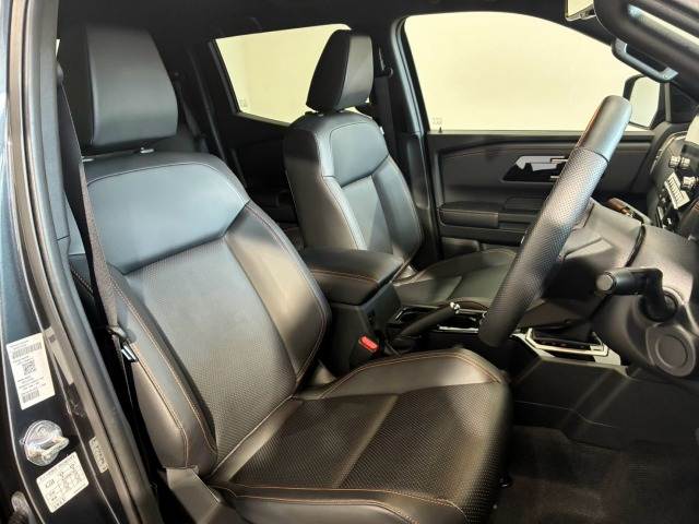 Mitsubishi Triton 11