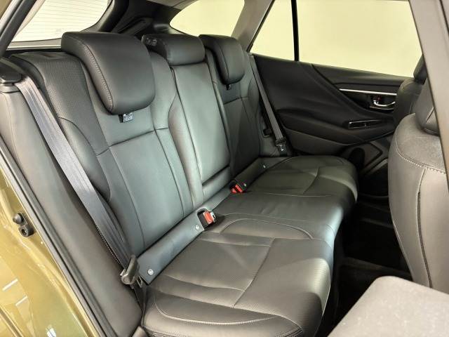 Subaru Legacy Outback 12
