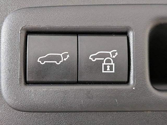 Lexus UX 10