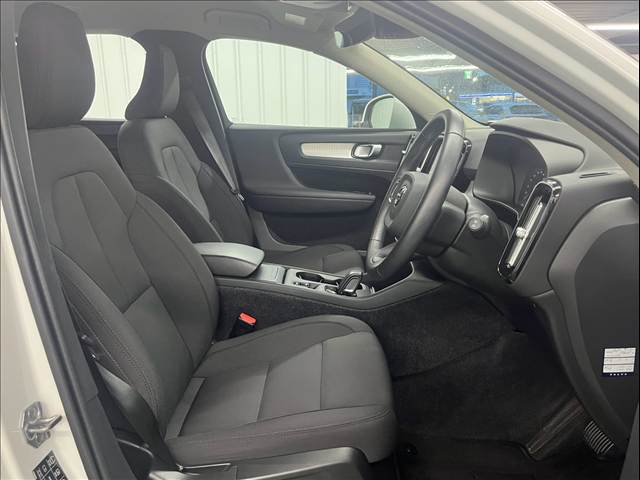 Volvo XC40 11