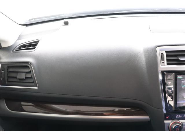 Subaru Legacy Outback 11