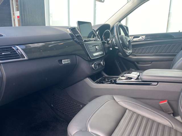 Mercedes-Benz GLE 12