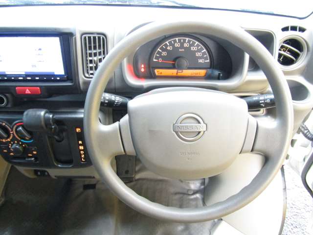 Nissan NV100 Clipper 5