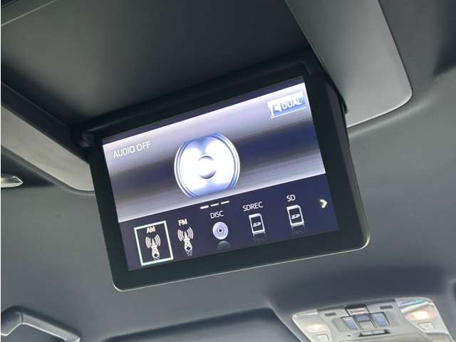 Toyota Vellfire 3