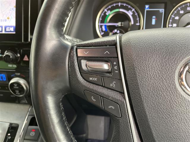 Toyota Vellfire 8