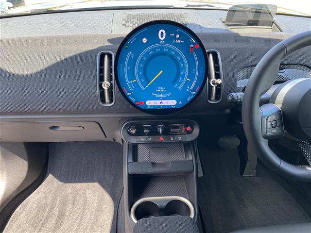 MINI Countryman 8