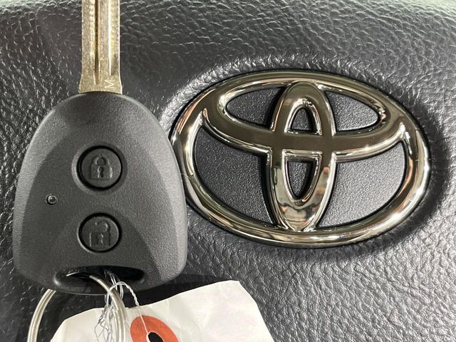 Toyota Town Ace Van 4