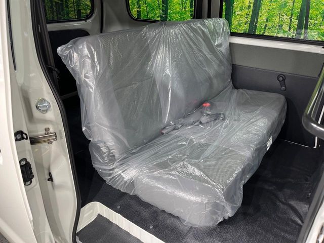 Toyota Town Ace Van 9