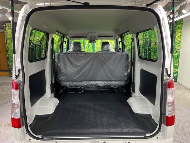 Toyota Town Ace Van 10
