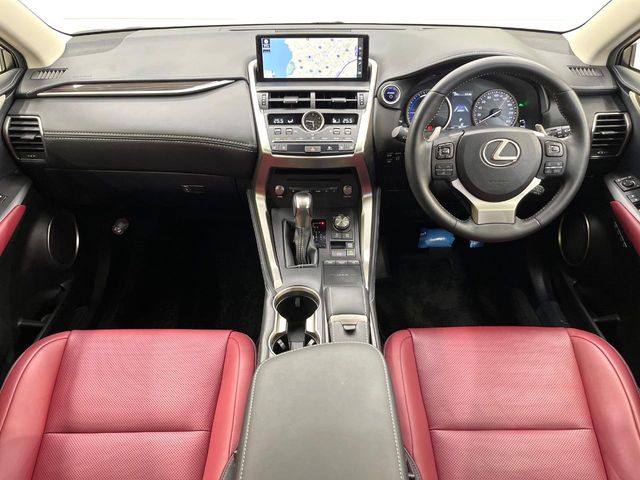 Lexus NX 2