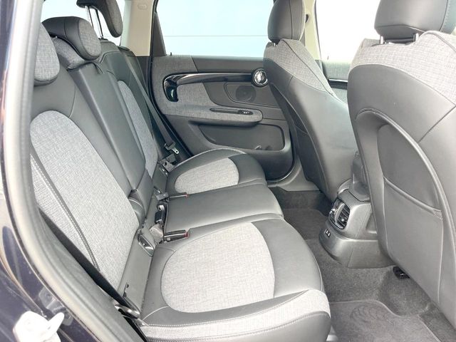 MINI Crossover 10
