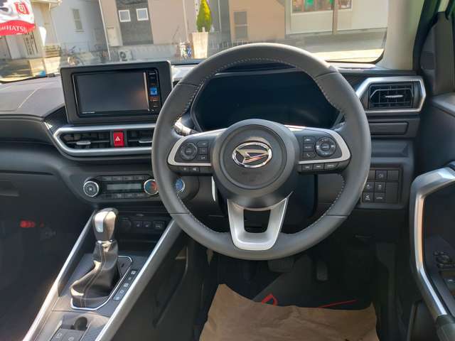 Daihatsu Rocky 12