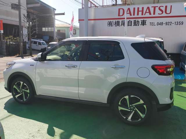Daihatsu Rocky 3