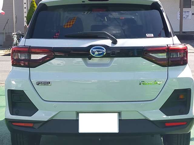 Daihatsu Rocky 5