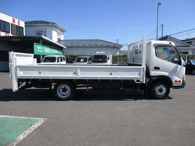 Hino Dutro 8