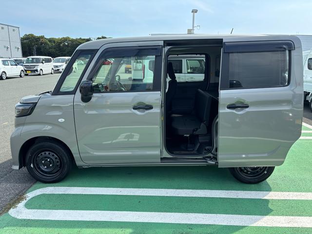 Suzuki Spacia Base 11