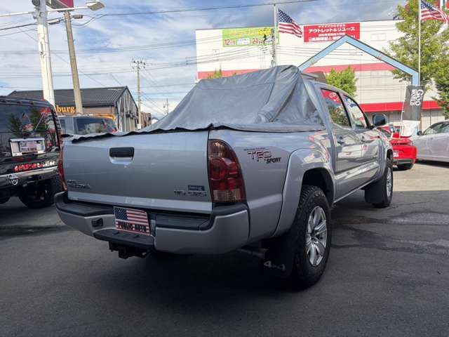 Toyota Tacoma 6