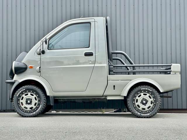 Daihatsu Midget II 8
