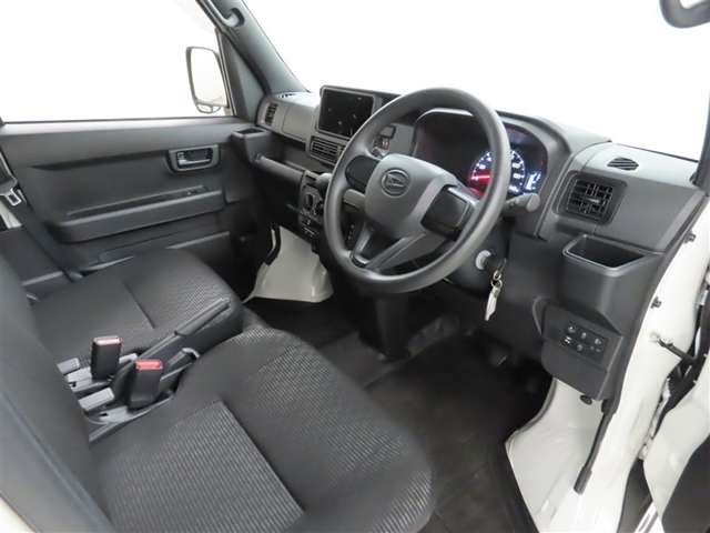 Daihatsu Hijet Cargo 10