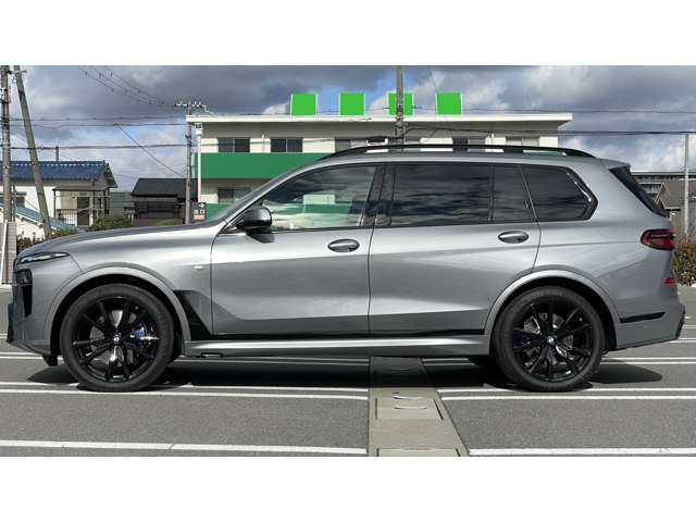 BMW X7 8