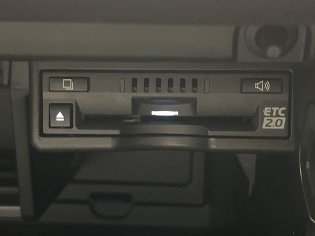 Lexus UX 6