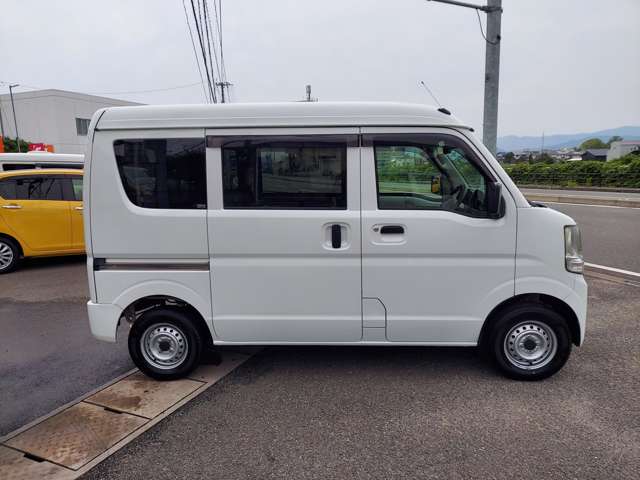 Nissan NV100 Clipper 11