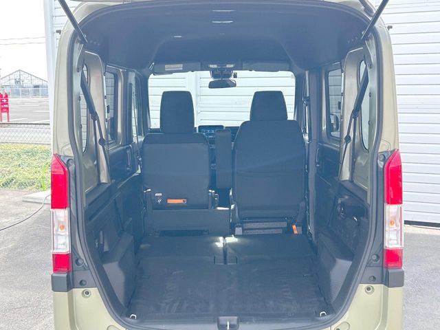Honda N-VAN 12