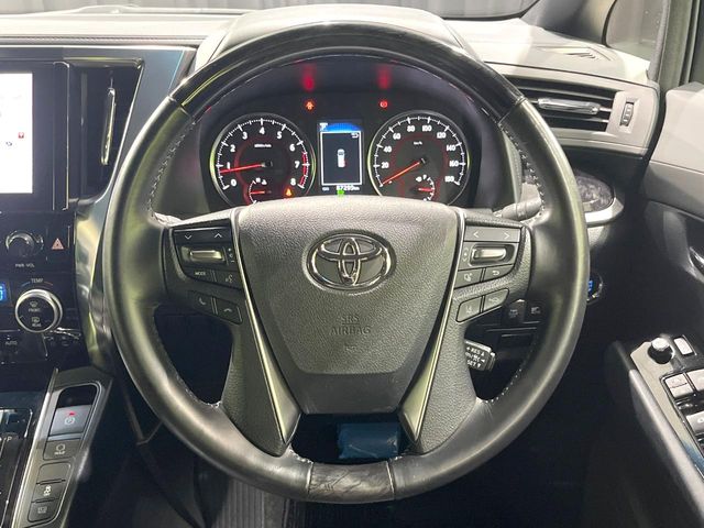 Toyota Alphard 11