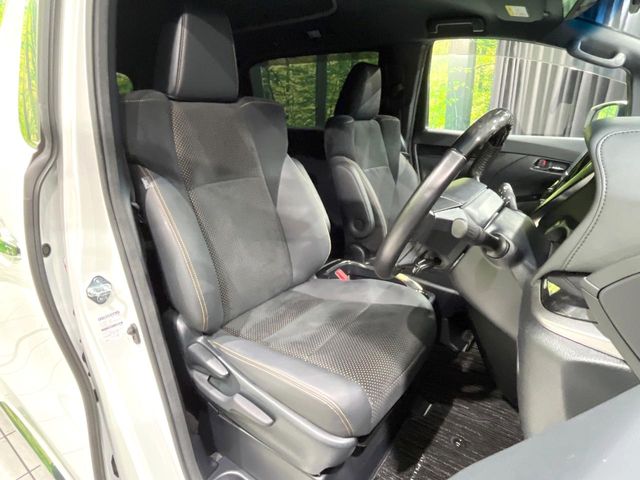 Toyota Alphard 7