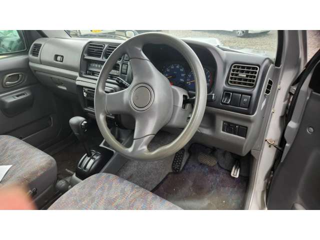 Mazda AZ-オフロード 9