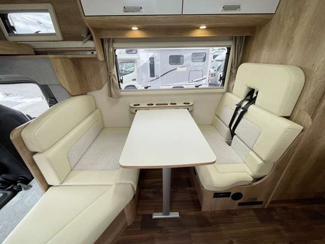 Toyota Camroad 4