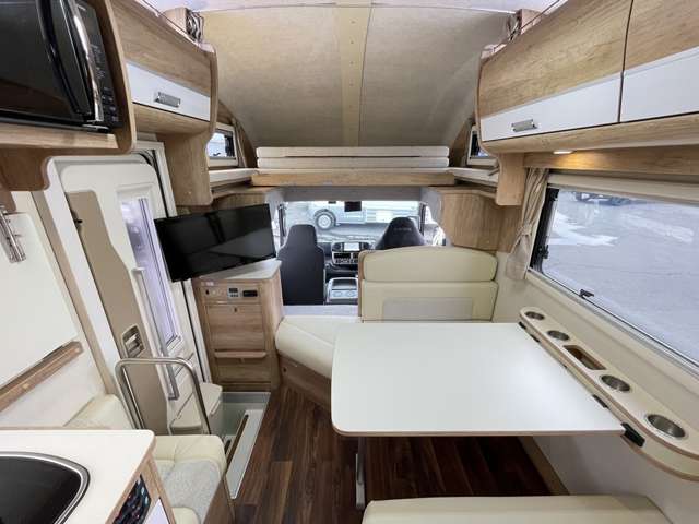 Toyota Camroad 6