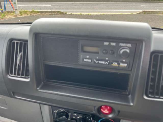 Mitsubishi Minicab Van 11